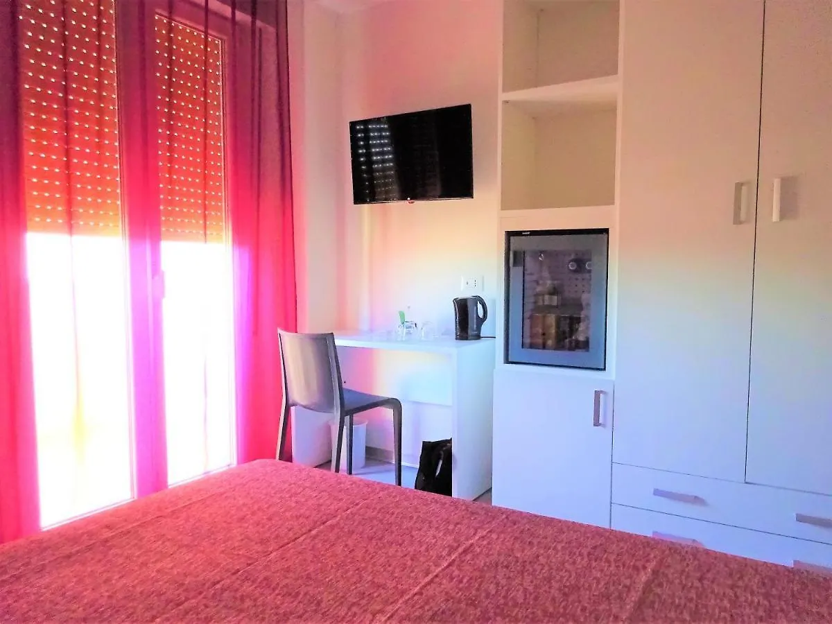Hotel Lem-Casadei Cervia 3*,